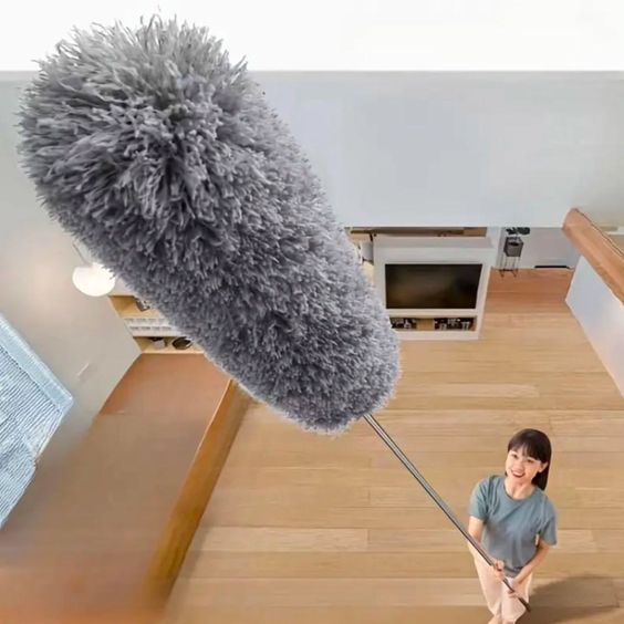 Extendable Microfiber Duster for High Reach Cleaning